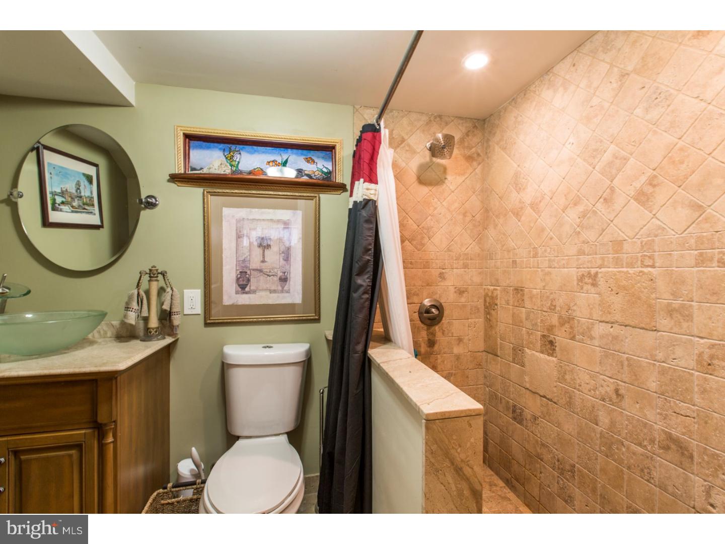 3306 Decatur Street Philadelphia, PA 19136 - Photo 20 of 21 Bathroom