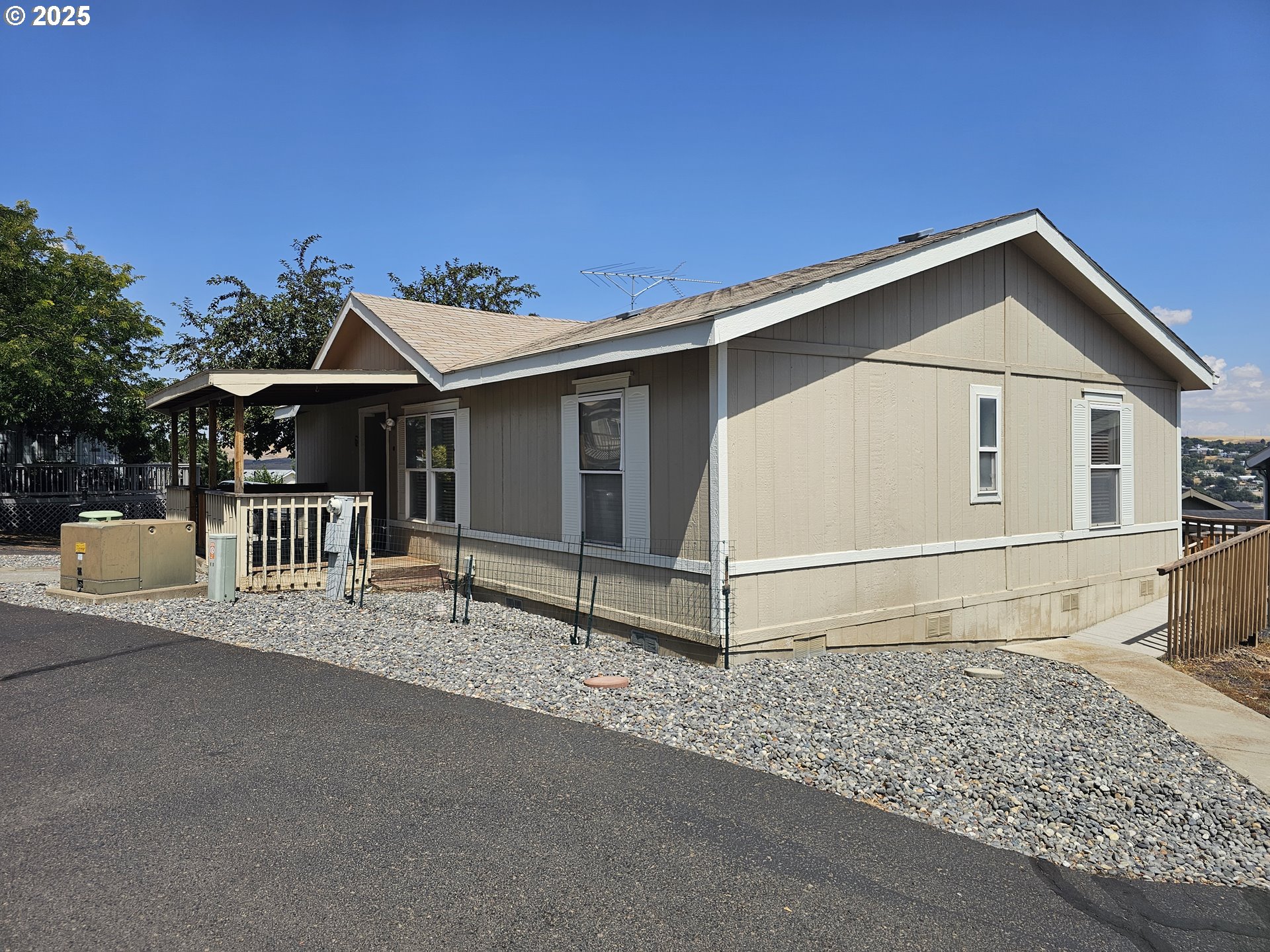 2600 Southwest Goodwin Avenue, Unit 6 Pendleton, OR 97801 - Photo 5 of 45