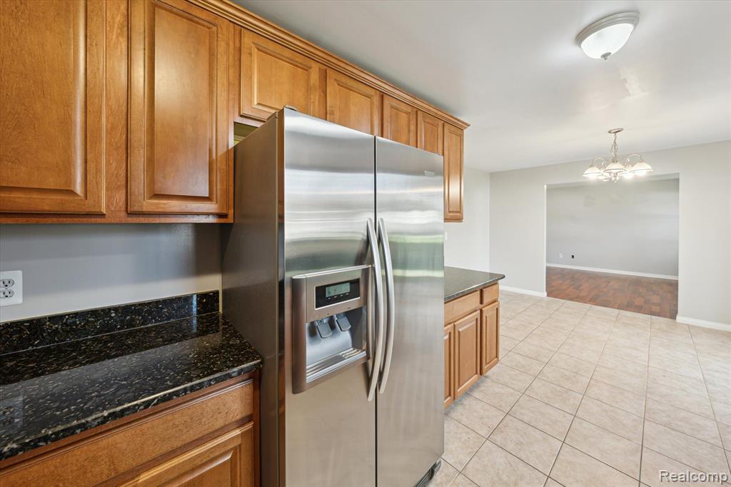 205 Eastlawn Drive Rochester, MI 48307 - Photo 18 of 46