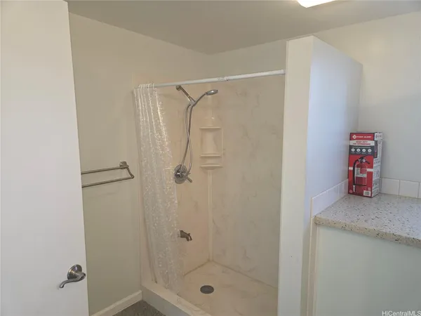 $1,800 | 98-383 Pono Street, Unit B, Aiea, HI 96701