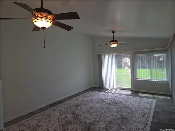 $1,800 | 98-383 Pono Street, Unit B, Aiea, HI 96701