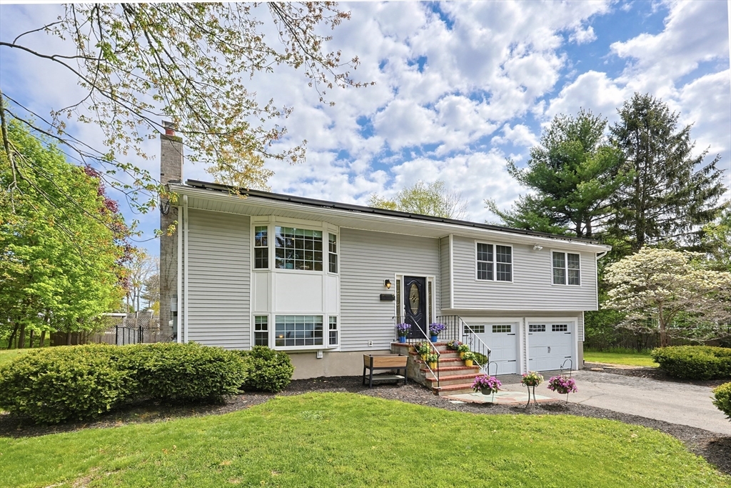 11 Malvern Road Norwood, MA 02062 - Photo 2 of 42 Gallery Image 2