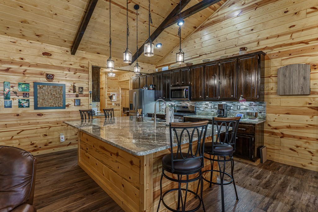 110 Rustic Pne Ridge Murphy, NC 28906 - Photo 12 of 47 Gallery Image 12