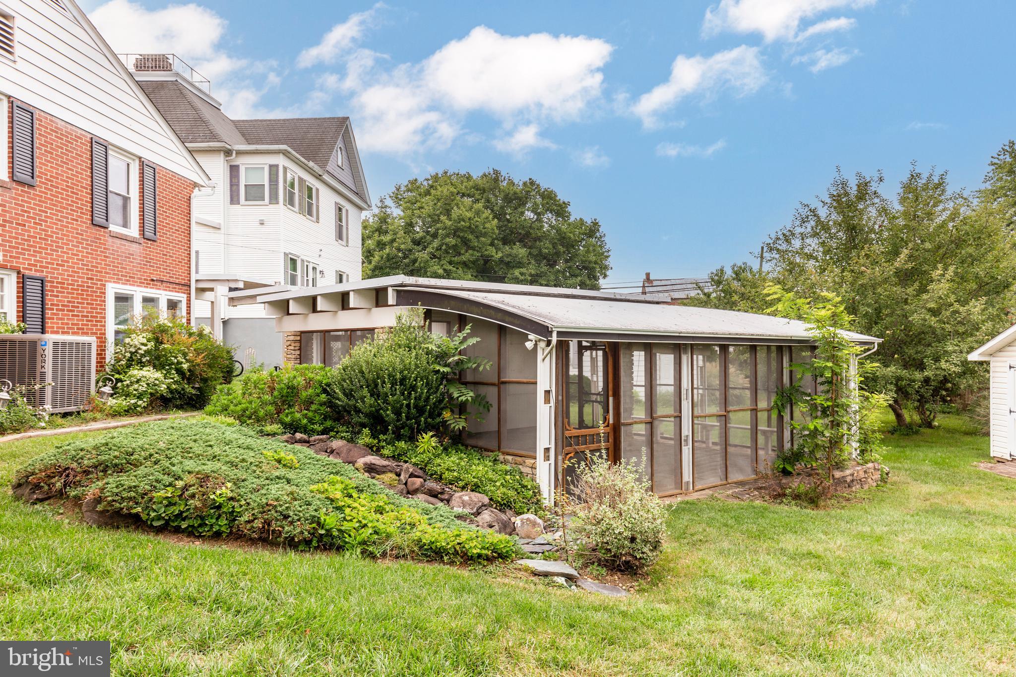 101 Blue Ridge Avenue New Windsor, MD 21776 - Photo 32 of 38 Very seldom do you see one of these!