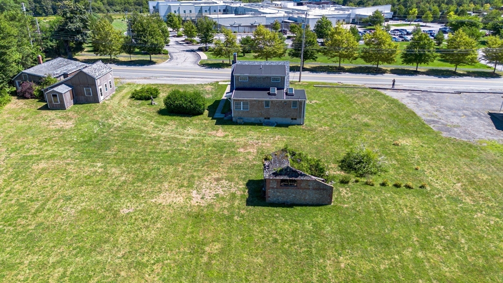 576 Faunce Corner Road Dartmouth, MA 02747 - Photo 12 of 19