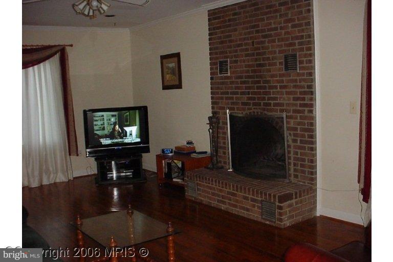 8716 Seven Locks Road Bethesda, MD 20817 - Photo 12 of 20 Family Room