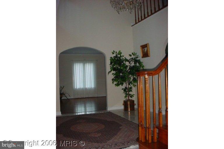 8716 Seven Locks Road Bethesda, MD 20817 - Photo 5 of 20 Entrance / Foyer