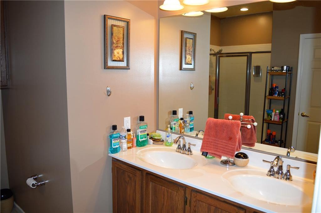 124 Park Place McKees Rocks, PA 15136 - Photo 19 of 25