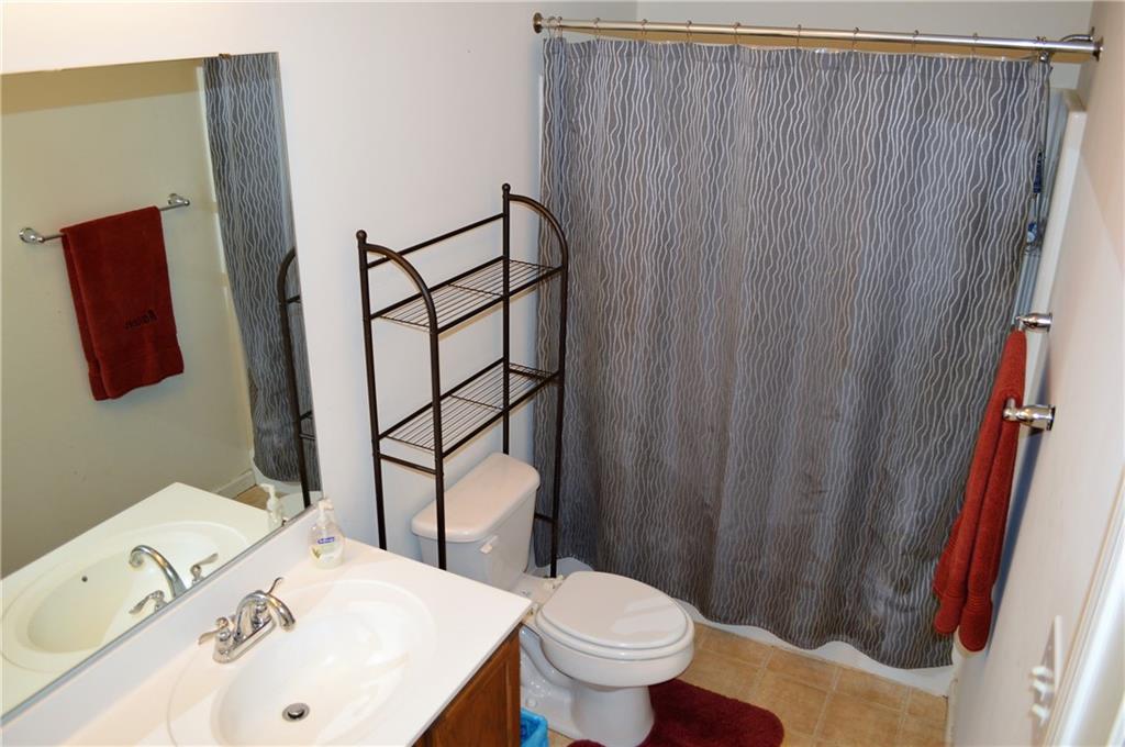 124 Park Place McKees Rocks, PA 15136 - Photo 22 of 25