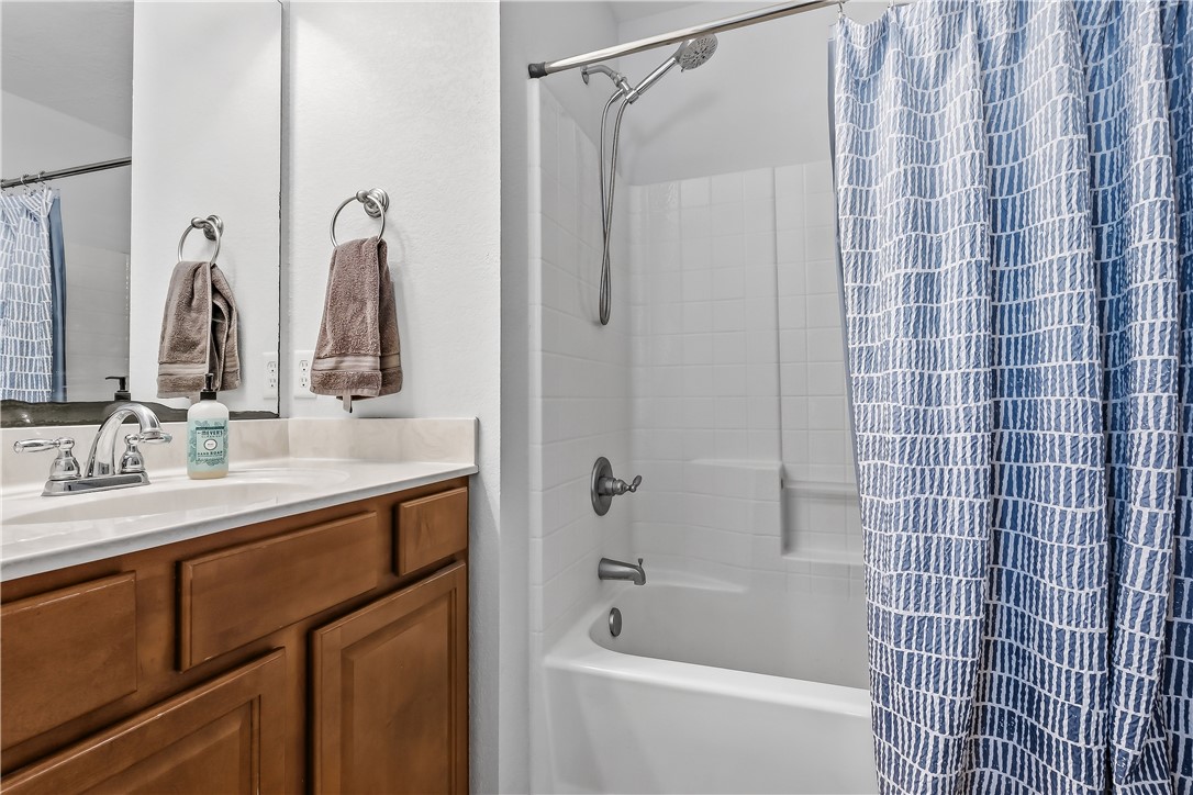 1000 Spring Loop, Unit 1105 College Station, TX 77840 - Photo 22 of 25 Private Bathroom for Each Bedroom