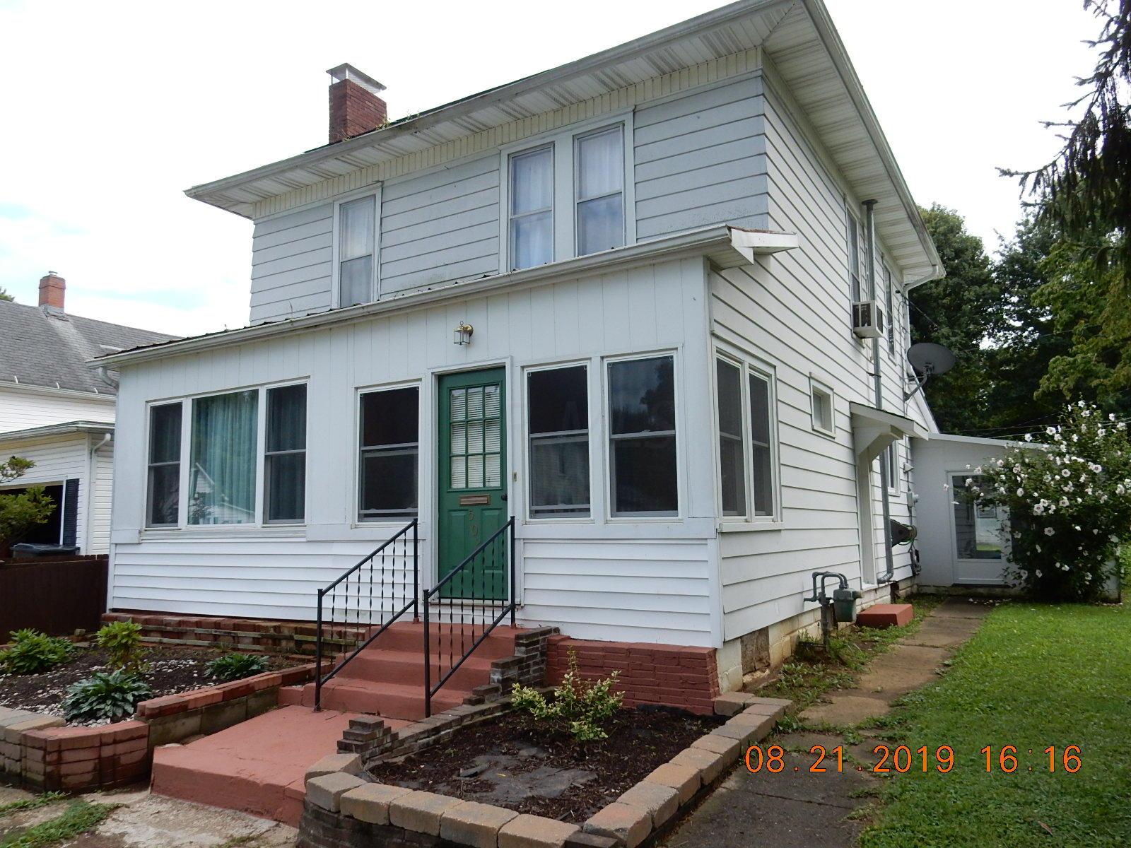 502 Ridgewood Avenue Mount Vernon, OH 43050 - Photo 1 of 28