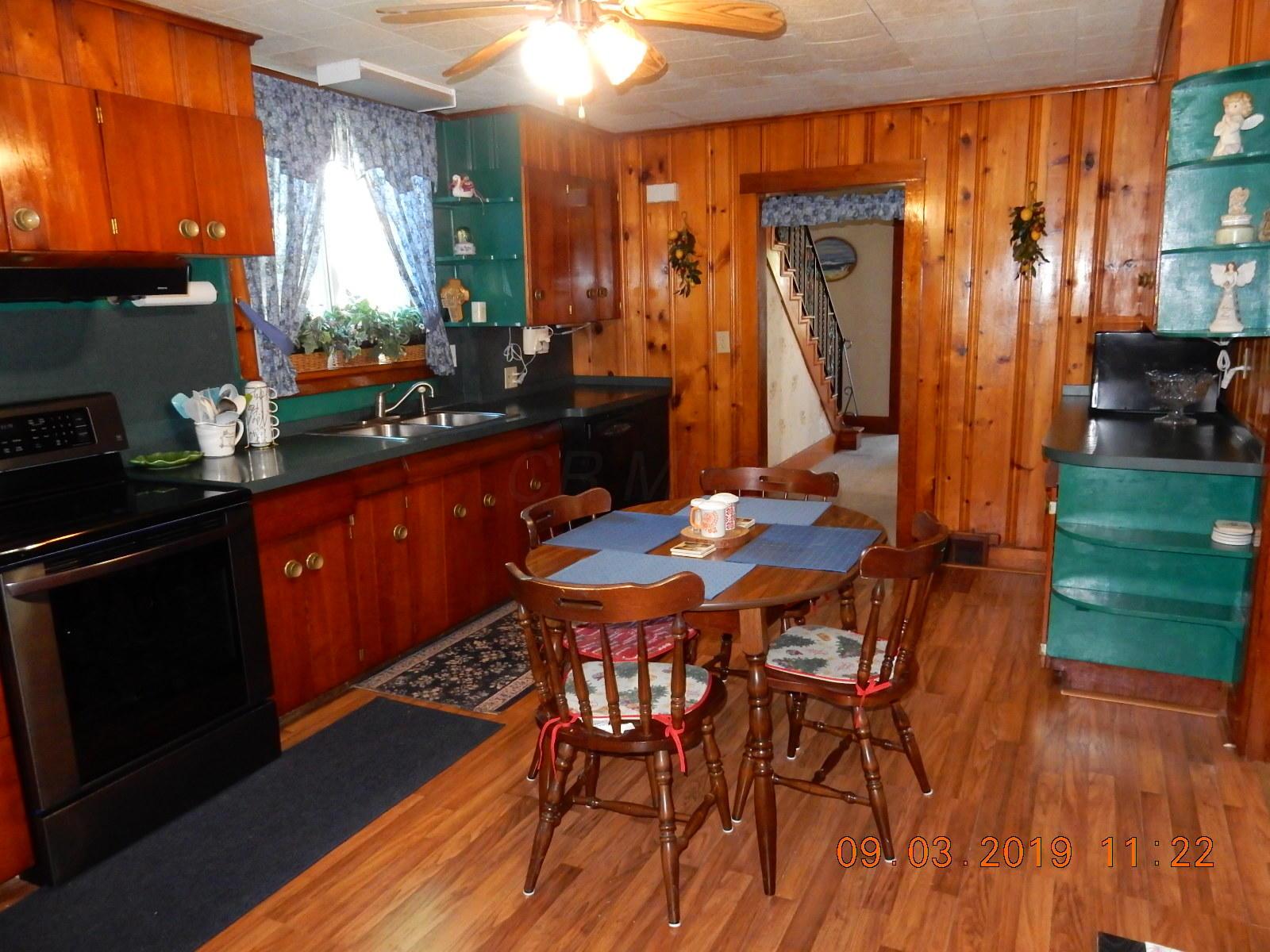 502 Ridgewood Avenue Mount Vernon, OH 43050 - Photo 2 of 28