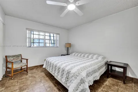 $229,900 | 455 Paradise Isle Boulevard, Unit 104, Hallandale Beach, FL 33009