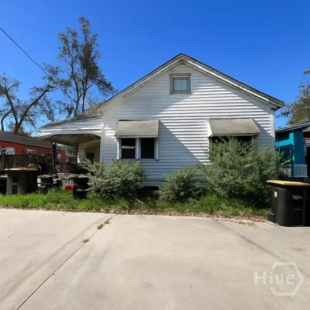 $139,000 | 719 Fruit Street, Savannah, GA 31415