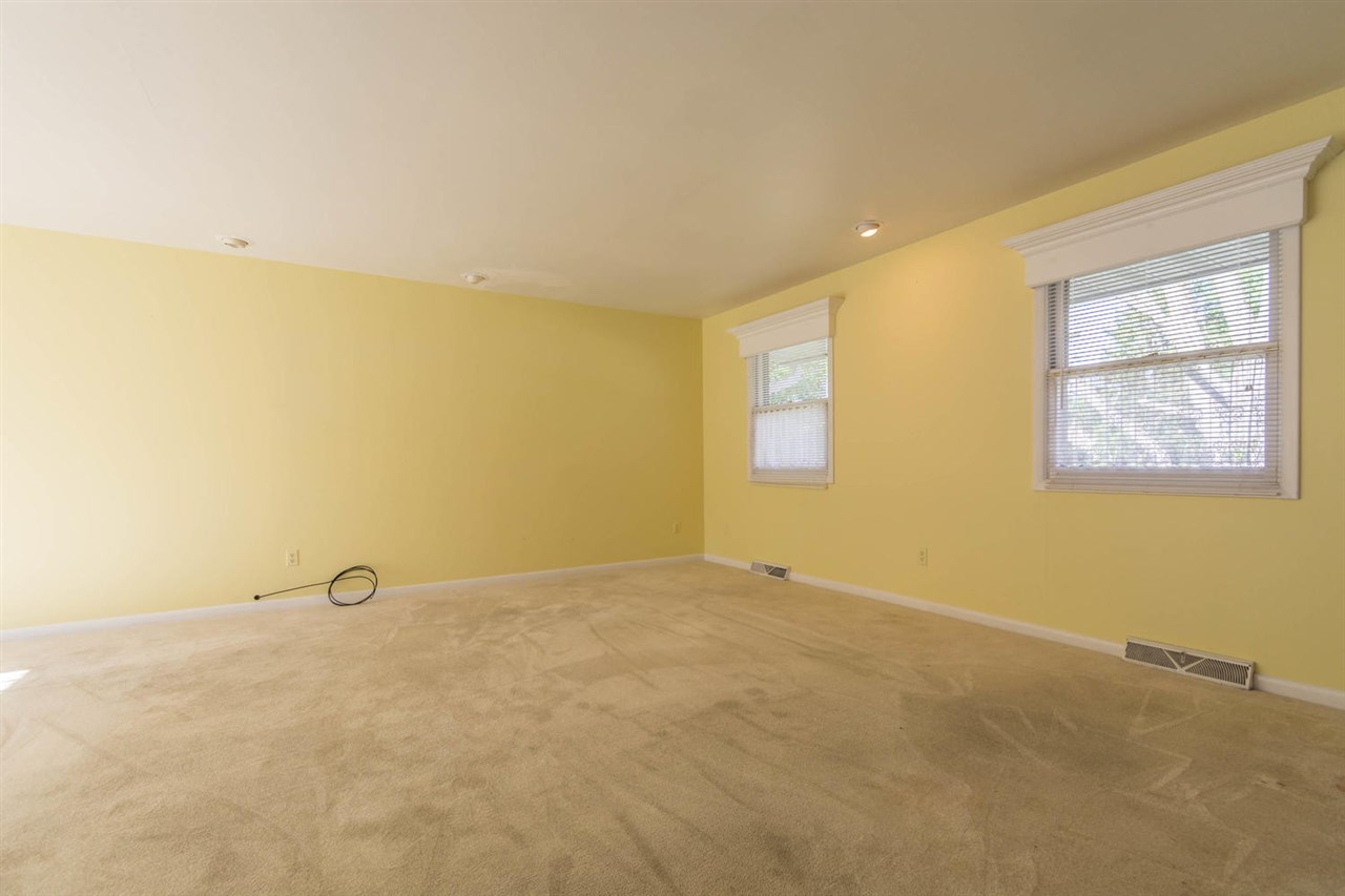 312 North Park Ridge Road Bloomington, IN 47408 - Photo 5 of 34 Gallery Image 5