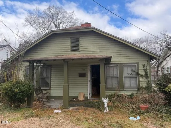 $99,000 | 405 North Sharpe Street, Selma, NC 27576
