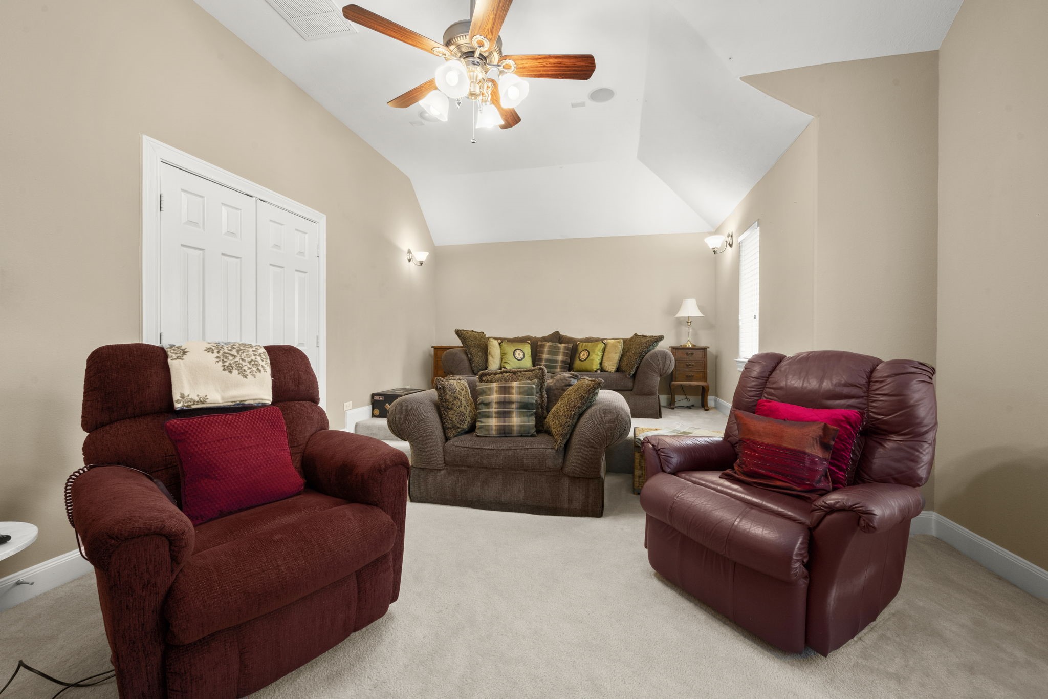 6315 Amelia Springs Drive Spring, TX 77379 - Photo 32 of 46 a living room with furniture