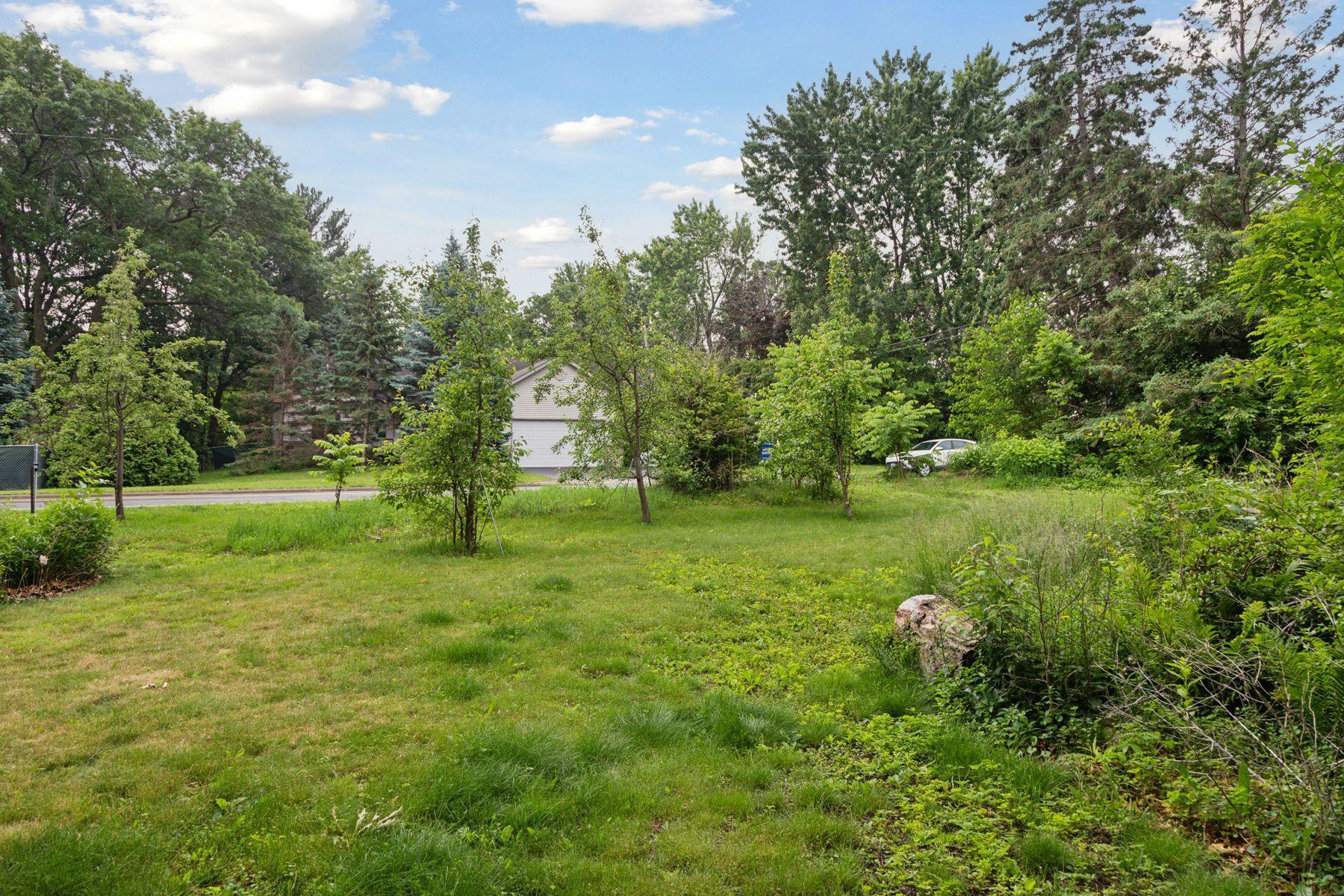 2705 Hillview Road Mounds View, MN 55112 - Photo 4 of 6