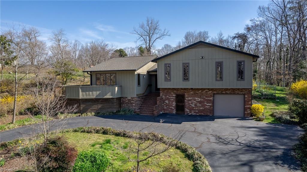 211 Canterbury Road High Point, NC 27262 - Photo 1 of 35 Gallery Image 1
