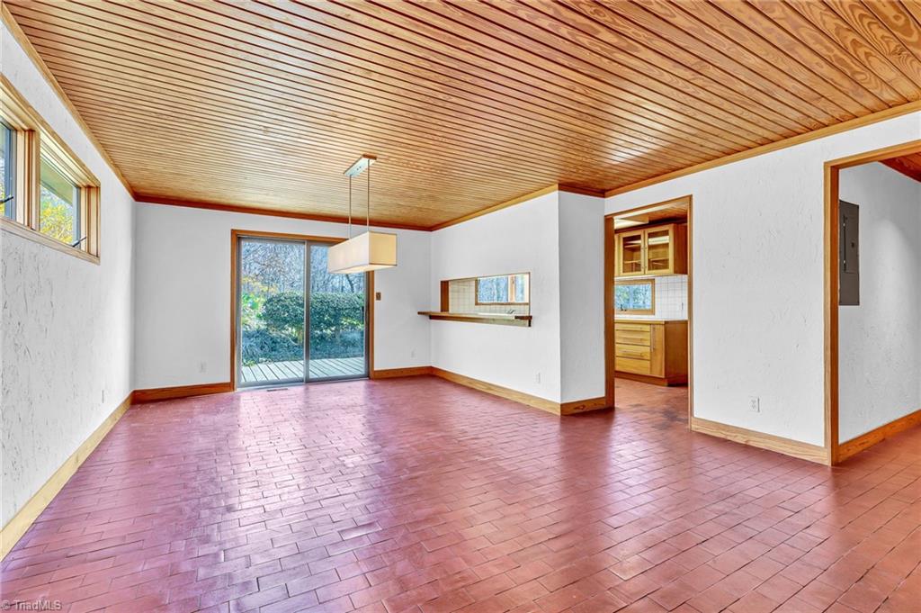 211 Canterbury Road High Point, NC 27262 - Photo 13 of 35 Gallery Image 13