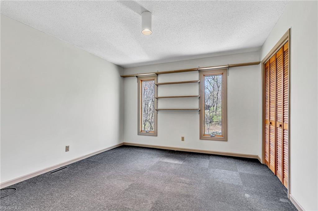 211 Canterbury Road High Point, NC 27262 - Photo 25 of 35 Gallery Image 25