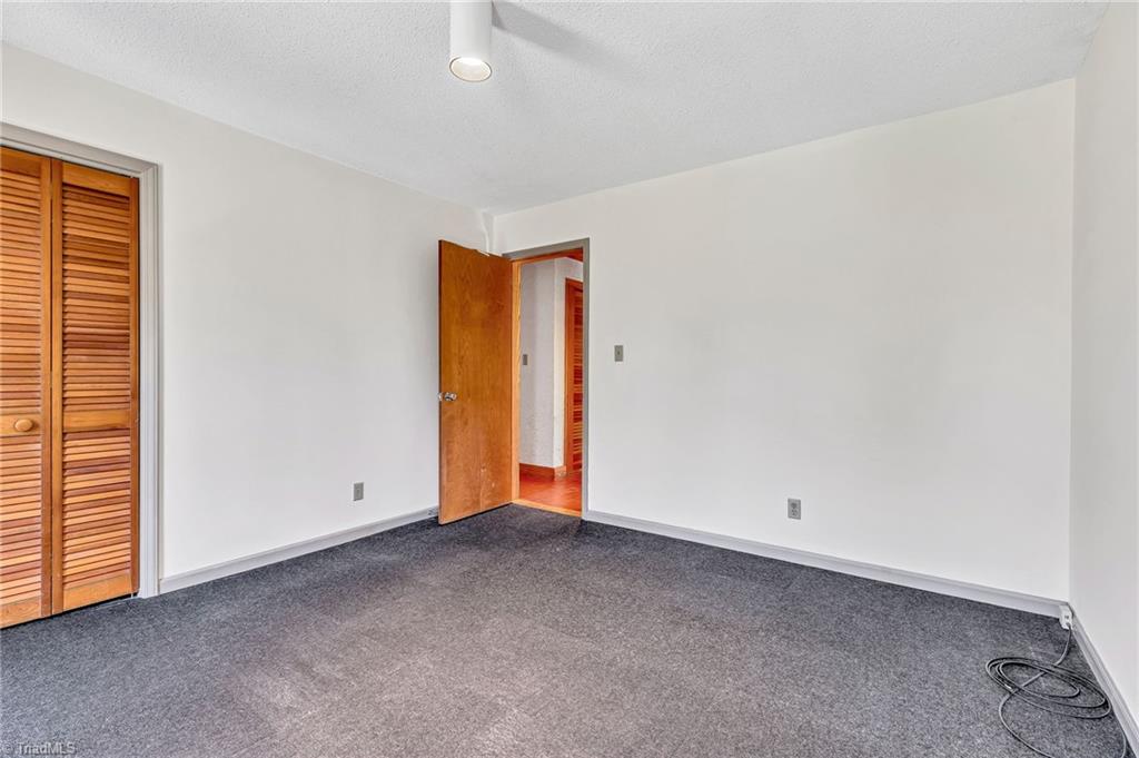 211 Canterbury Road High Point, NC 27262 - Photo 26 of 35 Gallery Image 26