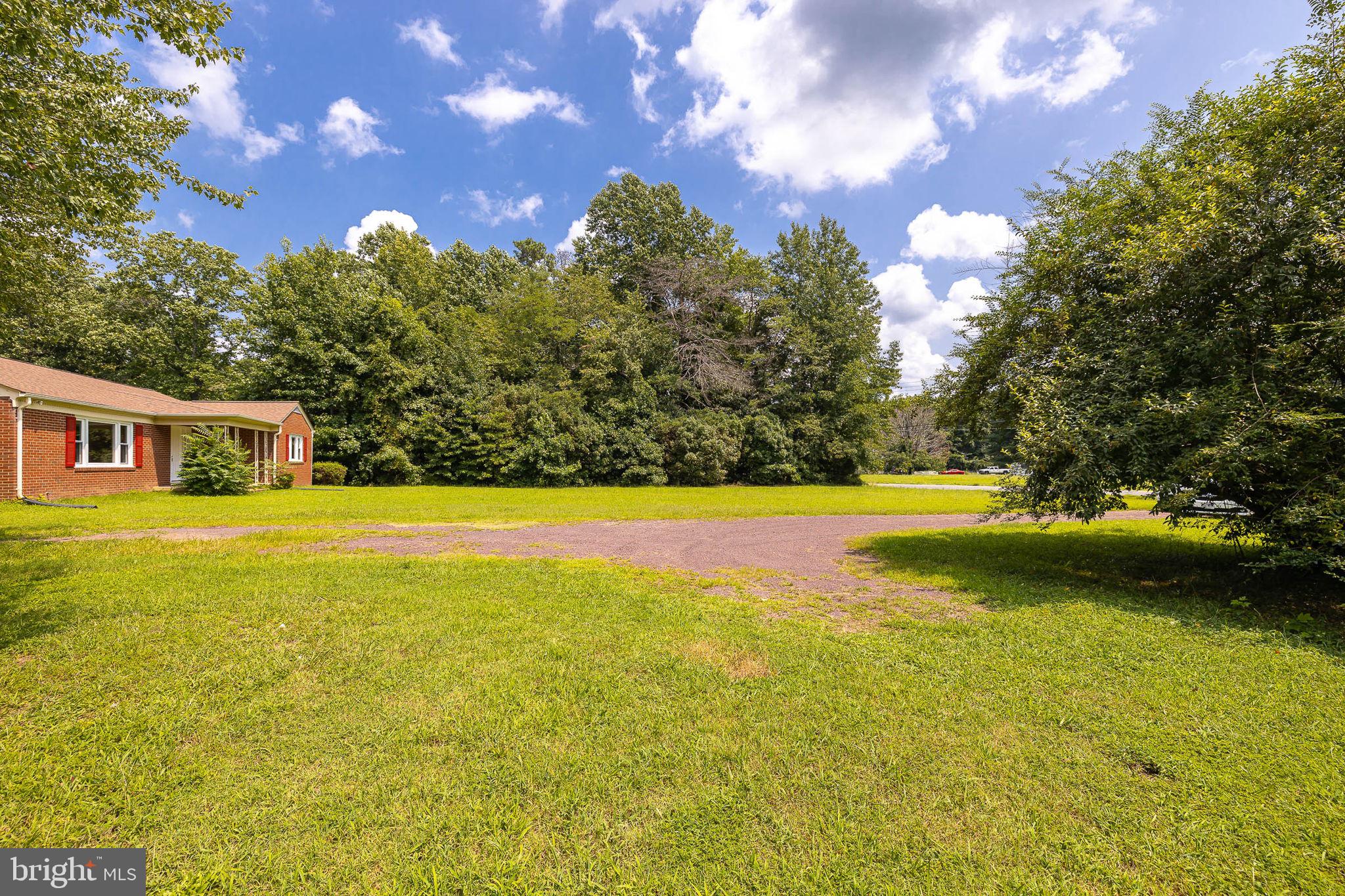 10103 Dahlgren Road King George, VA 22485 - Photo 7 of 29 Gallery Image 7