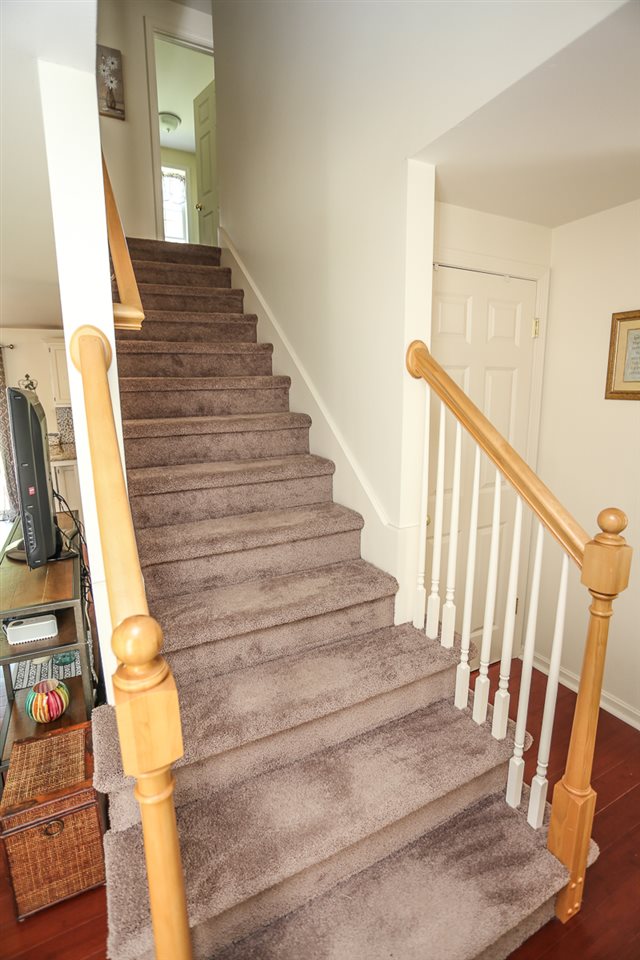 183 Robinson Road, Unit B Hudson, NH 03051 - Photo 13 of 32