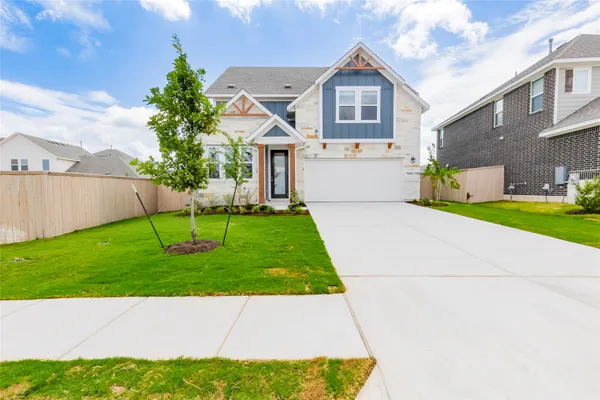 $2,595 | 133 Silverleaf Spur, Bastrop, TX 78602