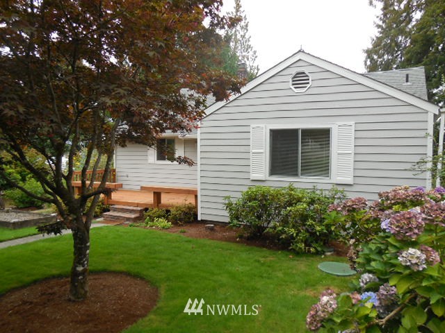 7912 Kelly Beach Road Southeast Olympia, WA 98513 - Photo 1 of 19 Gallery Image 1