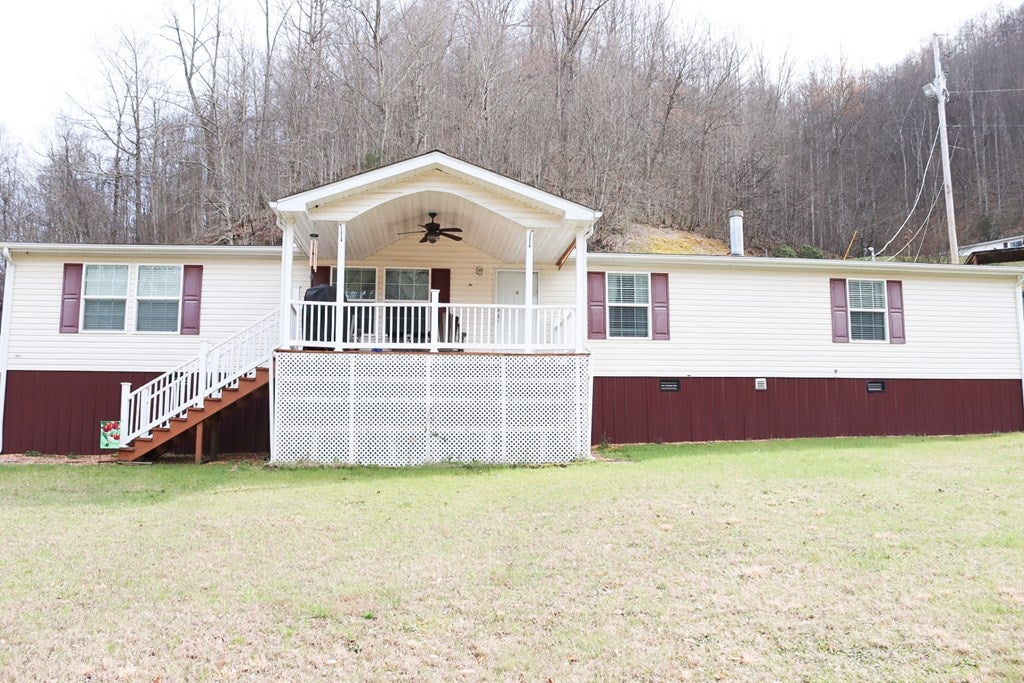 1193 Peeled Poplar Road Grundy, VA 24614 - Photo 5 of 62 Gallery Image 5