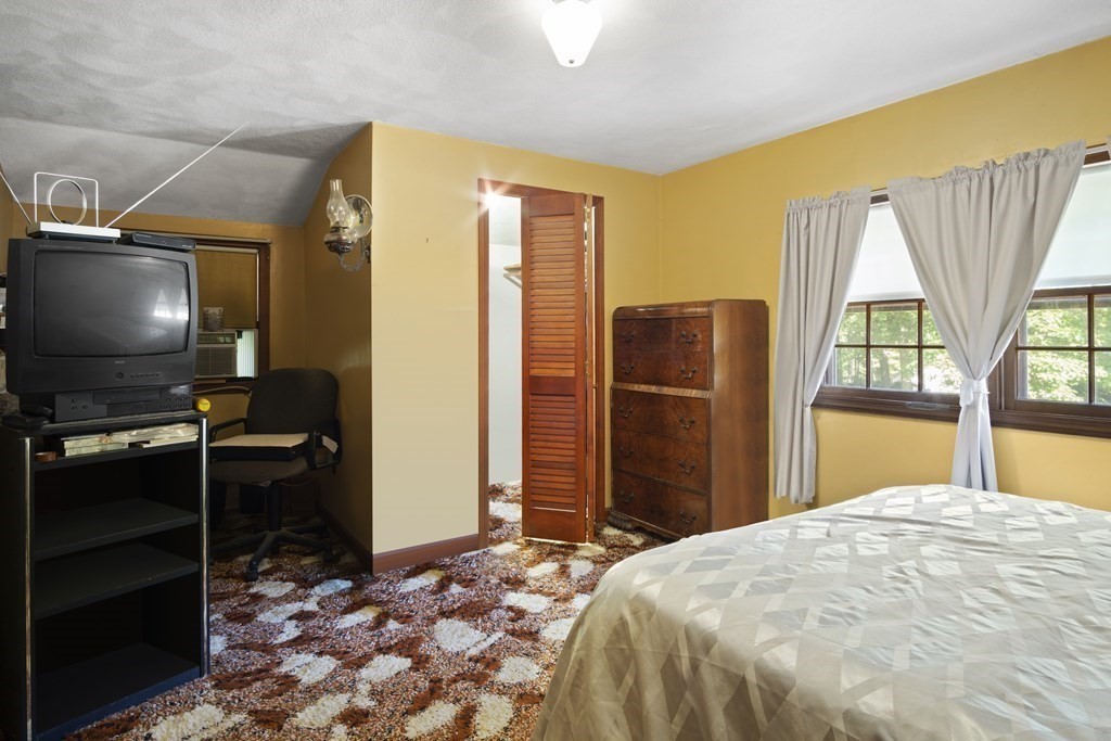 12 Westgate Road Billerica, MA 01862 - Photo 18 of 30 Gallery Image 18