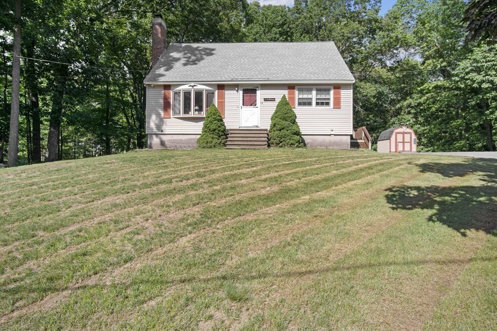 12 Westgate Road Billerica, MA 01862 - Photo 2 of 30 Gallery Image 2