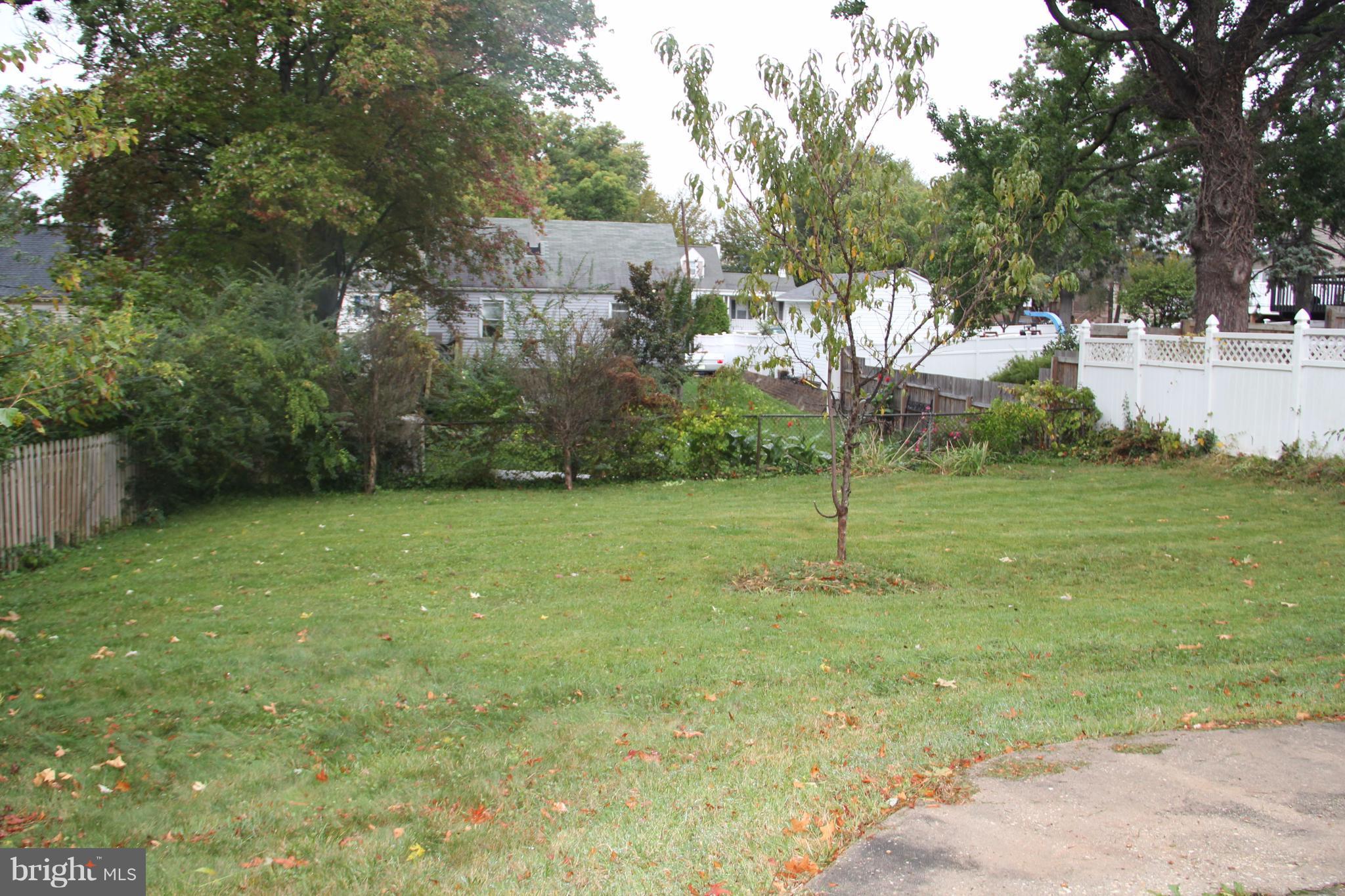 8702 School Road Baltimore, MD 21234 - Photo 23 of 23 Exterior (Rear)