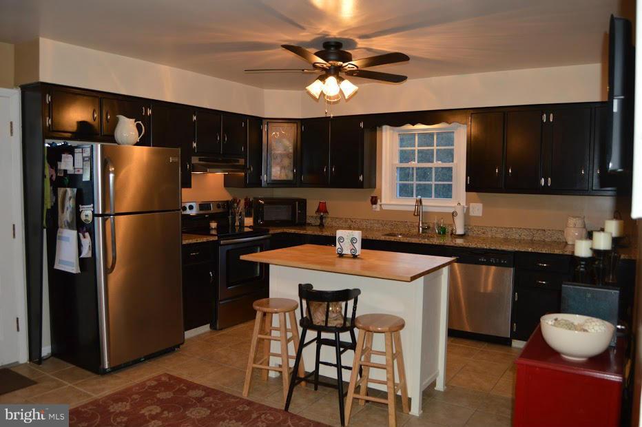 3746 Aldino Road Aberdeen, MD 21001 - Photo 4 of 23 Kitchen