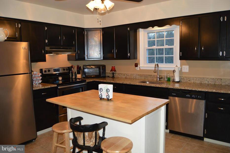 3746 Aldino Road Aberdeen, MD 21001 - Photo 5 of 23 Kitchen