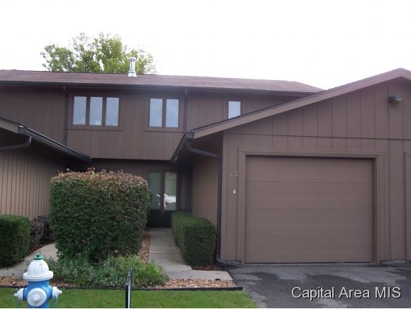 22 Brookside Place Springfield, IL 62704 - Photo 1 of 12 Gallery Image 1