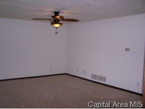 22 Brookside Place Springfield, IL 62704 - Photo 3 of 12 Gallery Image 3