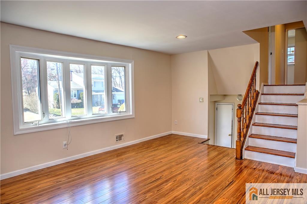 79 Winding Road Iselin, NJ 08830 - Photo 2 of 16 Gallery Image 2