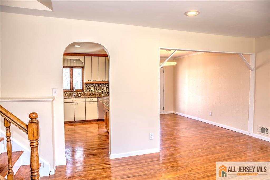79 Winding Road Iselin, NJ 08830 - Photo 3 of 16 Gallery Image 3