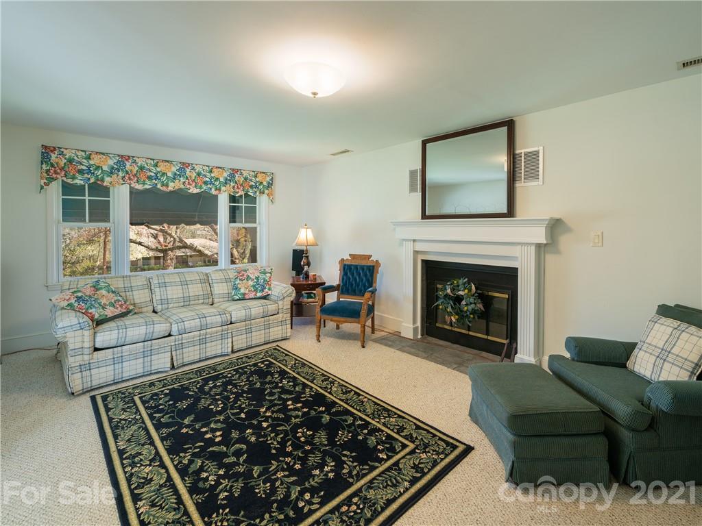 144 Windsor Road Asheville, NC 28804 - Photo 22 of 48 Gallery Image 22