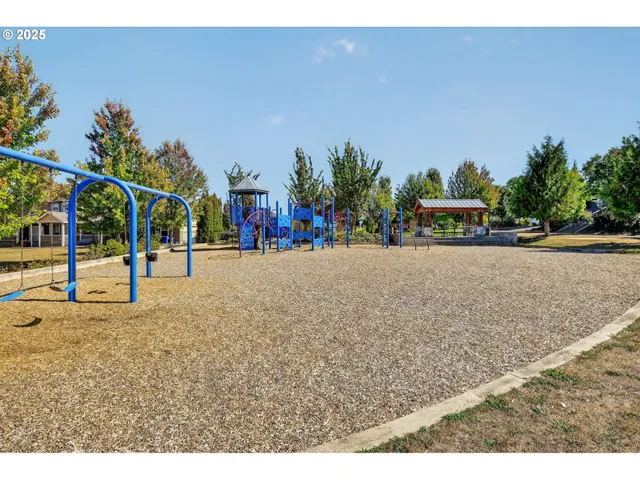 $459,900 | 19135 Southeast Village Boulevard, Sandy, OR 97055