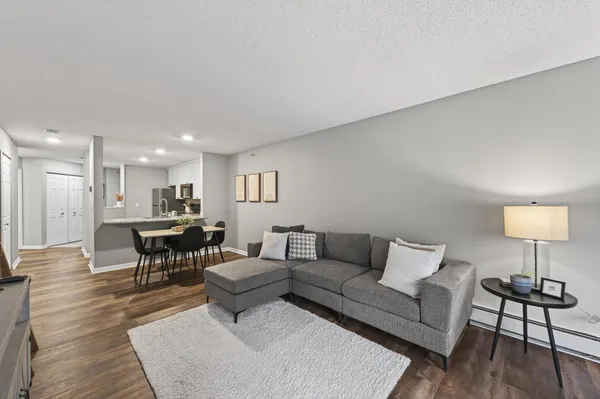 $218,000 | 7606 York Avenue South, Unit 7107, Edina, MN 55435