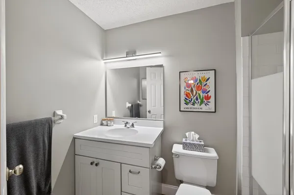 $218,000 | 7606 York Avenue South, Unit 7107, Edina, MN 55435