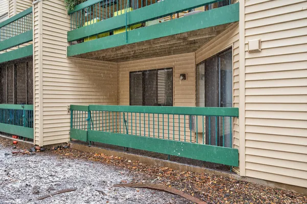 $218,000 | 7606 York Avenue South, Unit 7107, Edina, MN 55435
