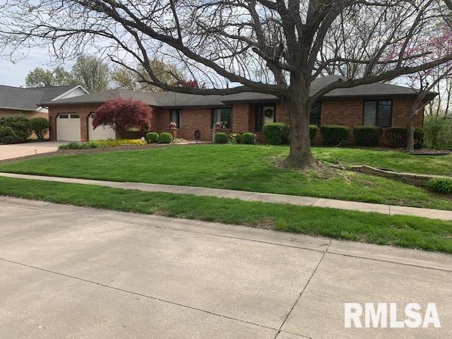 404 Golf Road Springfield, IL 62704 - Photo 1 of 47
