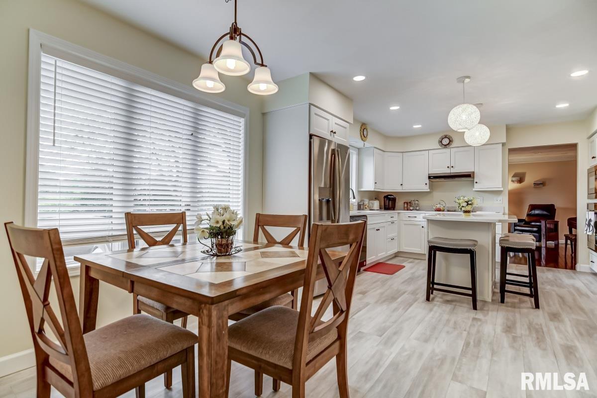 404 Golf Road Springfield, IL 62704 - Photo 21 of 47