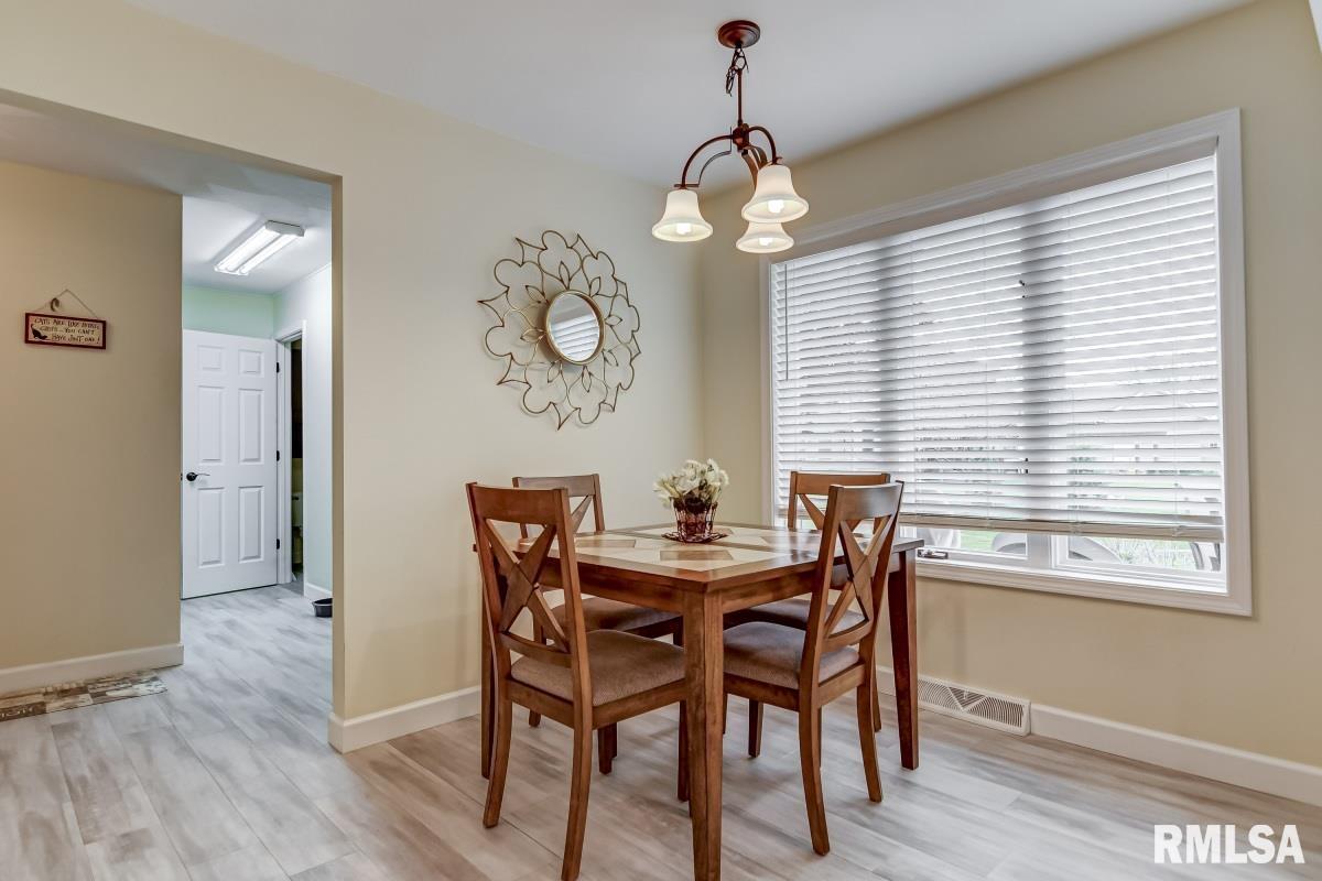404 Golf Road Springfield, IL 62704 - Photo 23 of 47