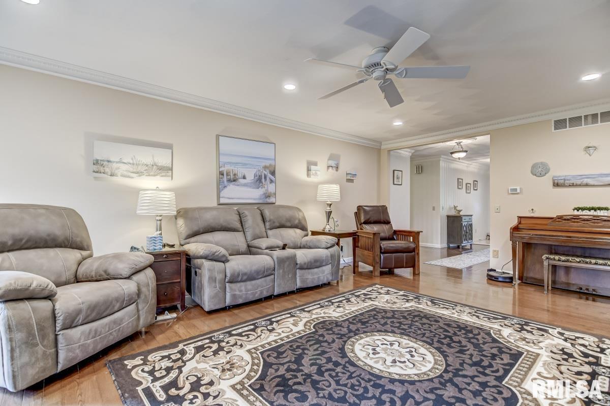 404 Golf Road Springfield, IL 62704 - Photo 25 of 47