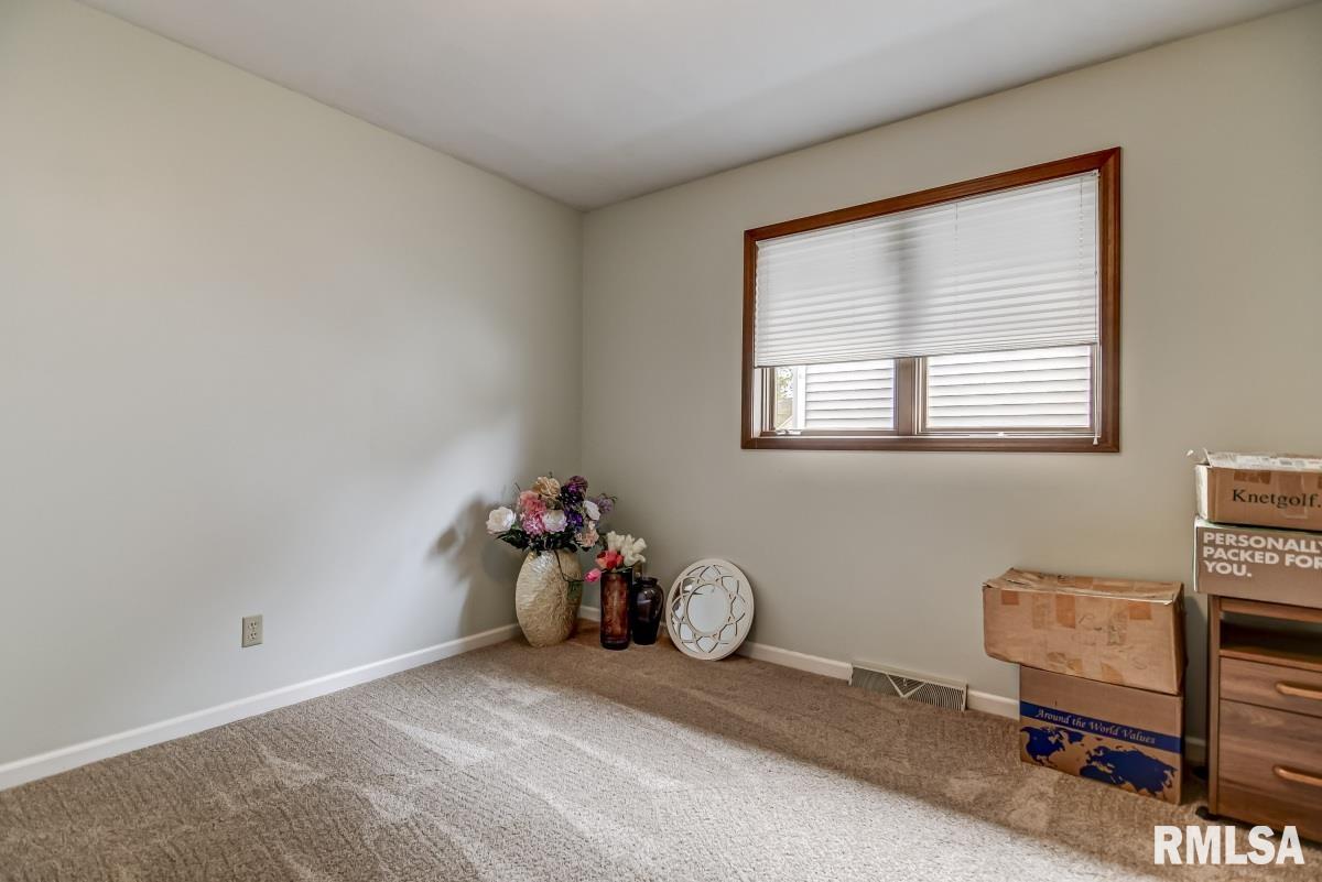 404 Golf Road Springfield, IL 62704 - Photo 35 of 47